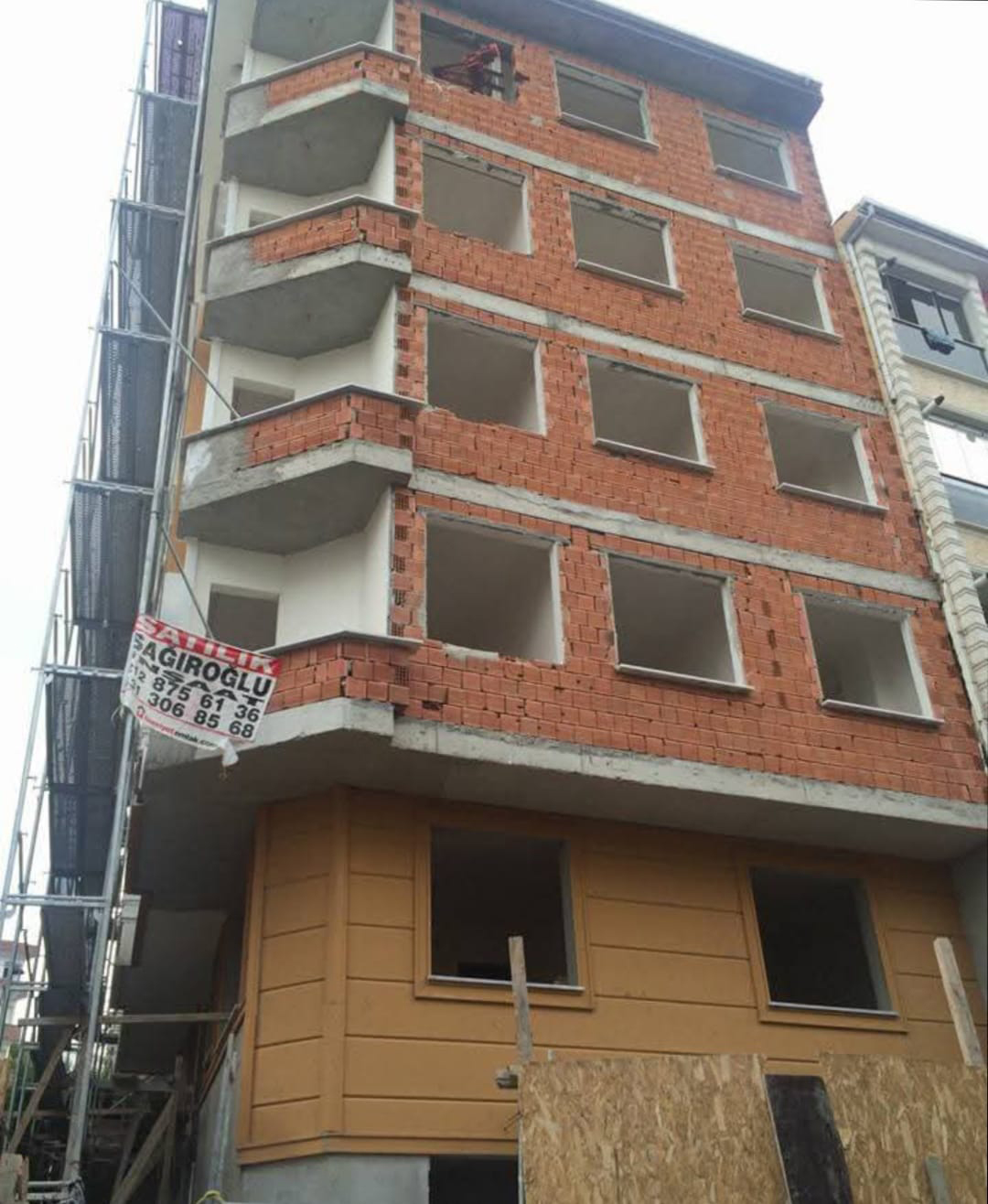 Esenler Sağıroğlu Apt. 14 Daire